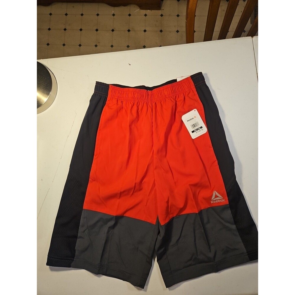 Size XXL Reebok Boy's Red & Black 3 Pocket Shorts Classic Activewear Size XXL 18